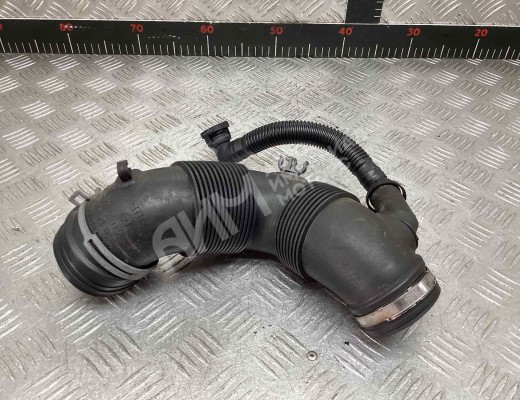 Патрубок воздушного фильтра Skoda Octavia A5 (1Z) 2008-2013 рестайлинг  Skoda Octavia Octavia A5 (1Z) 2008-2013 рестайлинг
