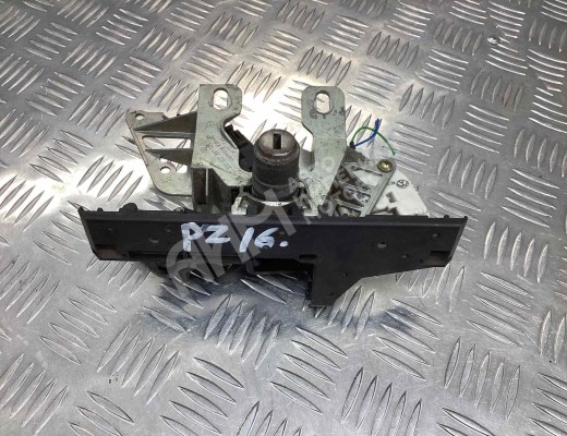Ручка открывания багажника Volkswagen Passat B5 (3B) 1996-2000  Volkswagen Passat Passat B5 (3B) 1996-2000