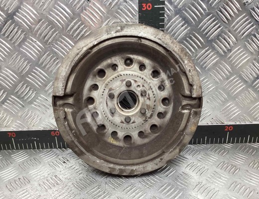 Маховик Skoda Octavia A5 (1Z) 2008-2013 рестайлинг  Skoda Octavia Octavia A5 (1Z) 2008-2013 рестайлинг