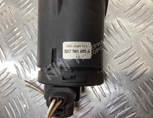 Фара противотуманная левая Volkswagen Passat B5+ (3B) 2000-2005 рестайлинг  Volkswagen Passat Passat B5+ (3B) 2000-2005 рестайлинг