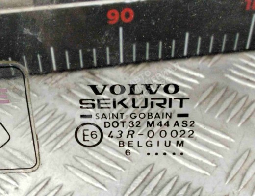 Стекло двери передней левой Volvo S40 I (VS) 1995-2000  Volvo S40 S40 I (VS) 1995-2000
