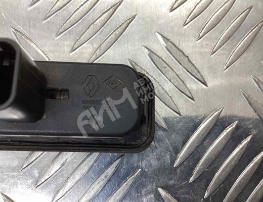 Кнопка открытия багажника Renault Scenic II (JM) 2003-2006  Renault Scenic Scenic II (JM) 2003-2006