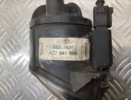 Фара противотуманная левая Audi A6 Allroad C5 (4BH) 2000-2005  Audi A6 Allroad A6 Allroad C5 (4BH) 2000-2005