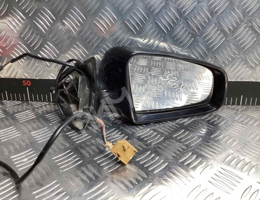 Зеркало наружное правое Audi A4 B6 (8EC, 8E5) 2000-2004  Audi A4 A4 B6 (8EC, 8E5) 2000-2004
