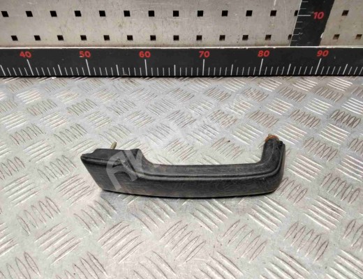 Ручка внутренняя задняя левая Audi 100 C3 1982-1991  Audi 100 100 C3 1982-1991