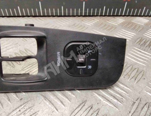 Ручка внутренняя передняя левая Hyundai Sonata IV (EF) 2001-2004 рестайлинг  Hyundai Sonata Sonata IV (EF) 2001-2004 рестайлинг