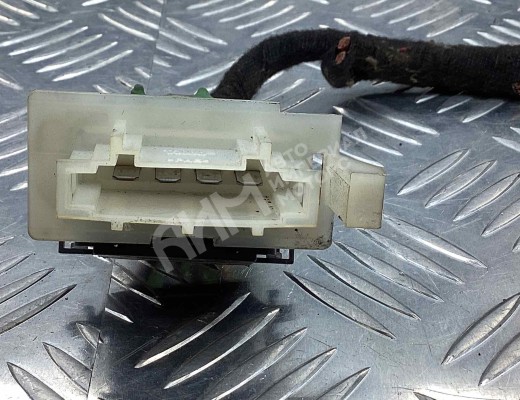 Сопротивление печки Volkswagen Passat B6 (3C) 2005-2010  Volkswagen Passat Passat B6 (3C) 2005-2010