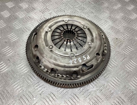 Комплект сцепления Volkswagen Golf+ V (5M) 2005-2014  Volkswagen Golf Plus Golf+ V (5M) 2005-2014