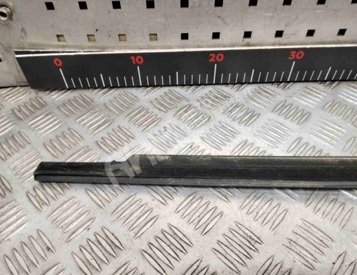 Молдинг стекла двери передней левой наружный Citroen C8 I 2002-2008  Citroen C8 C8 I 2002-2008