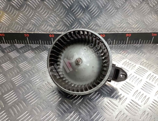 Моторчик печки Audi A6 Allroad C5 (4BH) 2000-2005  Audi A6 Allroad A6 Allroad C5 (4BH) 2000-2005