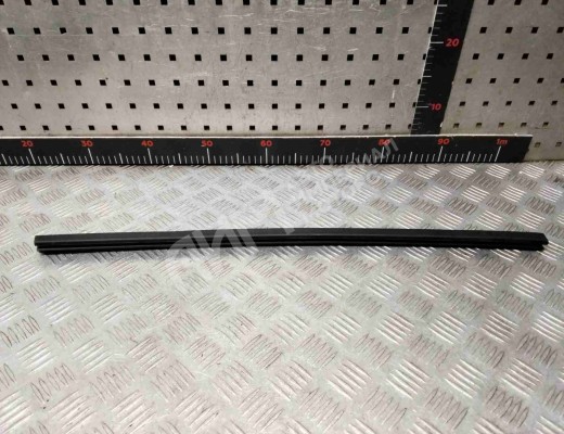 Молдинг стекла двери передней левой внутренний Peugeot 807 2002-2014  Peugeot 807 807 2002-2014