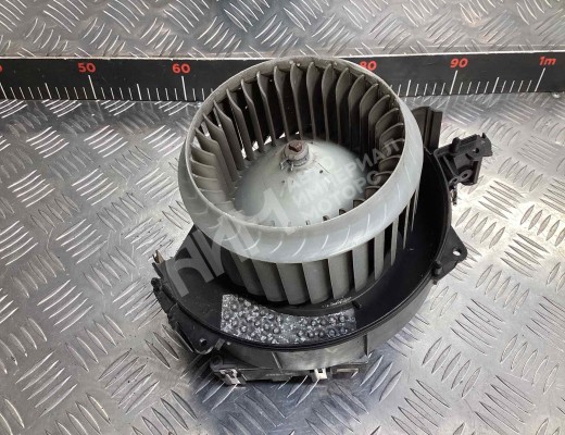 Моторчик печки Audi A6 C6 (4F) 2004-2008  Audi A6 A6 C6 (4F) 2004-2008