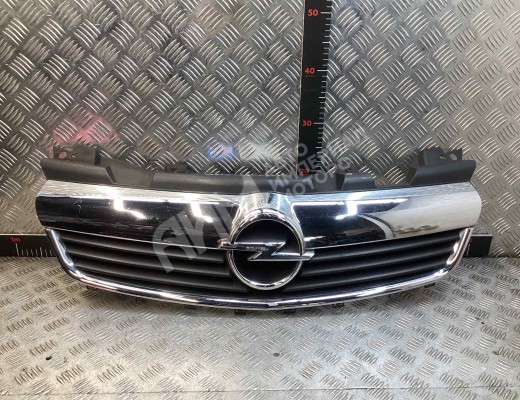 Решетка радиатора Opel Zafira B 2005-2008  Opel Zafira Zafira B 2005-2008