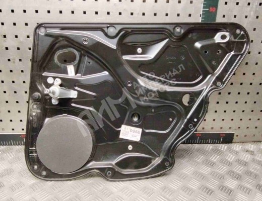 Стеклоподъемник задний правый Volkswagen Passat B6 (3C) 2005-2010  Volkswagen Passat Passat B6 (3C) 2005-2010