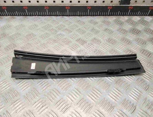 Накладка двери задней правой Volkswagen Passat B6 (3C) 2005-2010  Volkswagen Passat Passat B6 (3C) 2005-2010