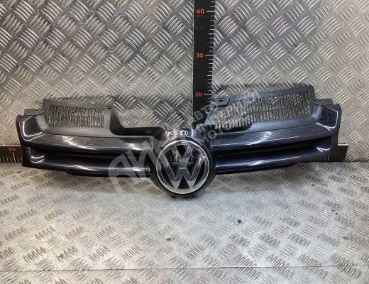 Решетка радиатора Volkswagen Golf V (1K) 2004-2009  Volkswagen Golf Golf V (1K) 2004-2009