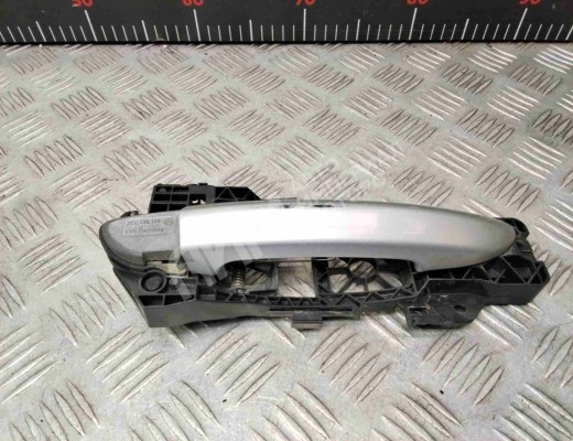 Ручка наружная задняя правая Volkswagen Passat B6 (3C) 2005-2010  Volkswagen Passat Passat B6 (3C) 2005-2010