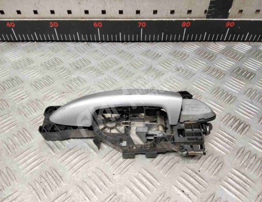 Ручка наружная задняя правая Volkswagen Passat B6 (3C) 2005-2010  Volkswagen Passat Passat B6 (3C) 2005-2010