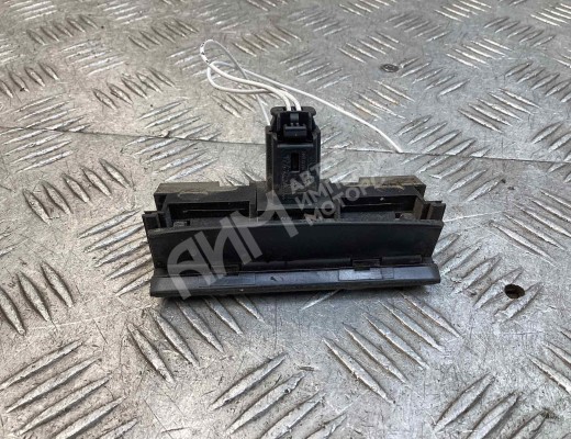Кнопка открытия багажника Peugeot 5008 I (T8) 2009-2013  Peugeot 5008 5008 I (T8) 2009-2013