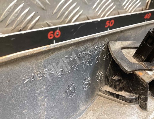 Накладка подсветки номера Mercedes Vaneo 2002-2005  Mercedes Vaneo Vaneo 2002-2005
