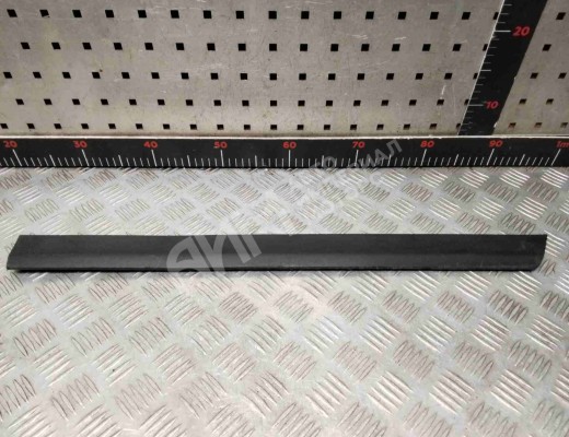 Молдинг двери задней левой Volkswagen Passat B6 (3C) 2005-2010  Volkswagen Passat Passat B6 (3C) 2005-2010