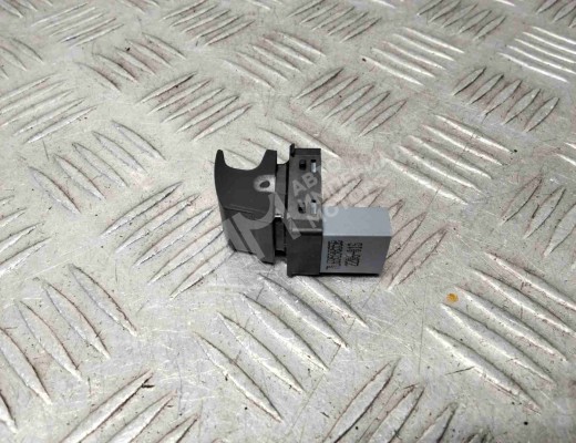 Кнопка стеклоподъемника Volkswagen Passat B6 (3C) 2005-2010  Volkswagen Passat Passat B6 (3C) 2005-2010