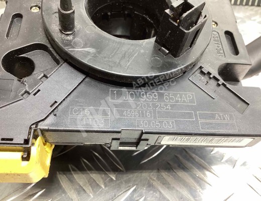 Переключатель подрулевой (стрекоза) Volkswagen Passat B5+ (3B) 2000-2005 рестайлинг  Volkswagen Passat Passat B5+ (3B) 2000-2005 рестайлинг
