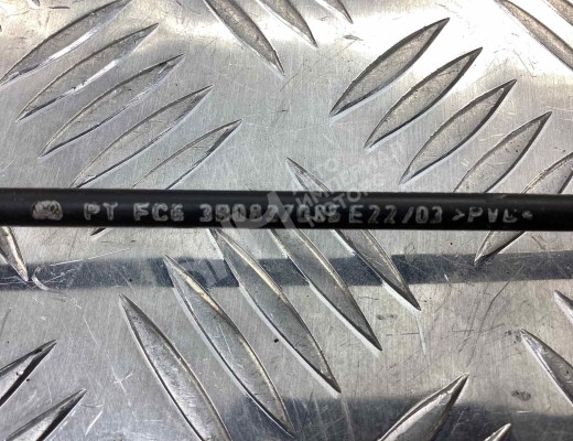 Трос двери передней Volkswagen Passat B5+ (3B) 2000-2005 рестайлинг  Volkswagen Passat Passat B5+ (3B) 2000-2005 рестайлинг