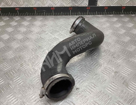 Патрубок интеркулера Peugeot 5008 I (T8) 2009-2013  Peugeot 5008 5008 I (T8) 2009-2013