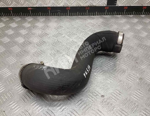 Патрубок интеркулера Peugeot 5008 I (T8) 2009-2013  Peugeot 5008 5008 I (T8) 2009-2013