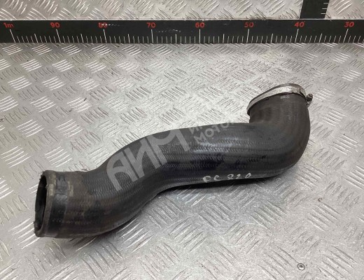 Патрубок интеркулера Volvo V70 II (SW) 2000-2008  Volvo V70 V70 II (SW) 2000-2008