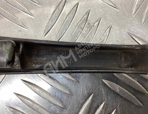 Ручка наружная передняя левая Volkswagen Transporter T3 1980-1992  Volkswagen Transporter Transporter T3 1980-1992