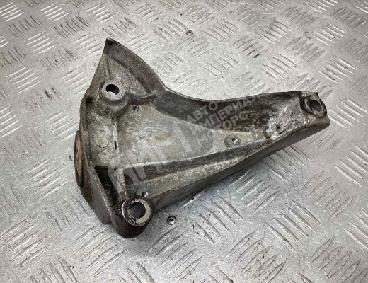 Кронштейн КПП Audi A4 B5 (8D) 1994-1999  Audi A4 A4 B5 (8D) 1994-1999