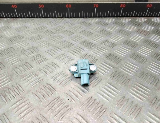 Датчик удара Audi A6 C6 (4F) 2004-2008  Audi A6 A6 C6 (4F) 2004-2008
