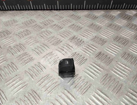 Кнопка стеклоподъемника переднего правого Audi A6 C6 (4F) 2004-2008  Audi A6 A6 C6 (4F) 2004-2008