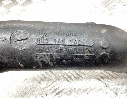 Патрубок интеркулера Audi A4 B6 (8EC, 8E5) 2000-2004  Audi A4 A4 B6 (8EC, 8E5) 2000-2004
