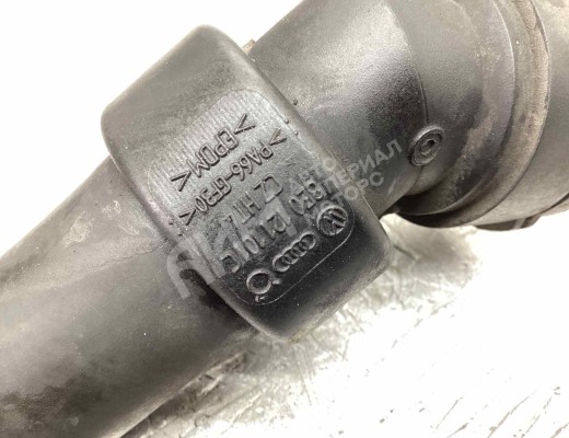 Патрубок радиатора Audi A4 B6 (8EC, 8E5) 2000-2004  Audi A4 A4 B6 (8EC, 8E5) 2000-2004
