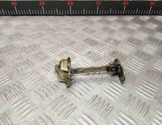Ограничитель открывания двери задней Volkswagen Polo III (6N/6K) 1994-2002  Volkswagen Polo Polo III (6N/6K) 1994-2002