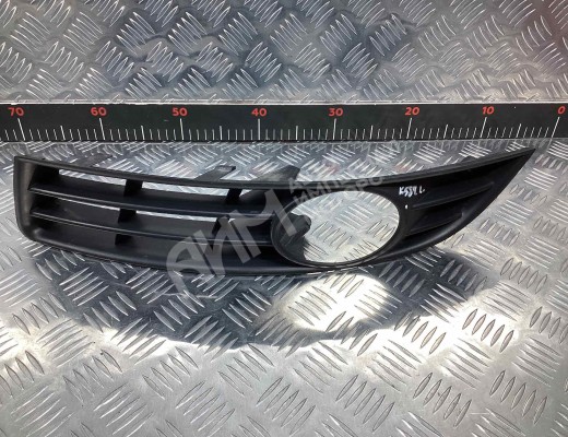Заглушка (решетка) в бампер передний Volkswagen Passat B6 (3C) 2005-2010  Volkswagen Passat Passat B6 (3C) 2005-2010