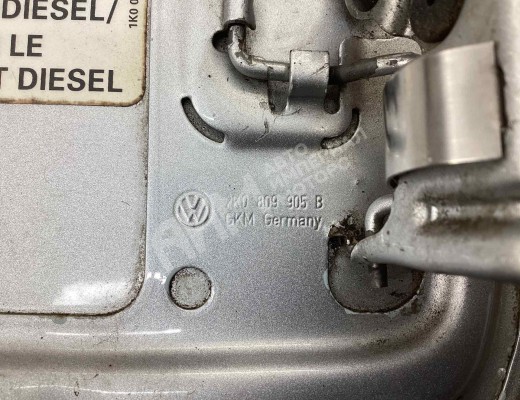 Лючок топливного бака Volkswagen Caddy III (2K) 2004-2010  Volkswagen Caddy Caddy III (2K) 2004-2010