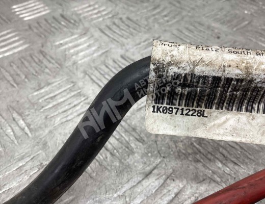 Плюсовой провод аккумулятора Volkswagen Passat B6 (3C) 2005-2010  Volkswagen Passat Passat B6 (3C) 2005-2010