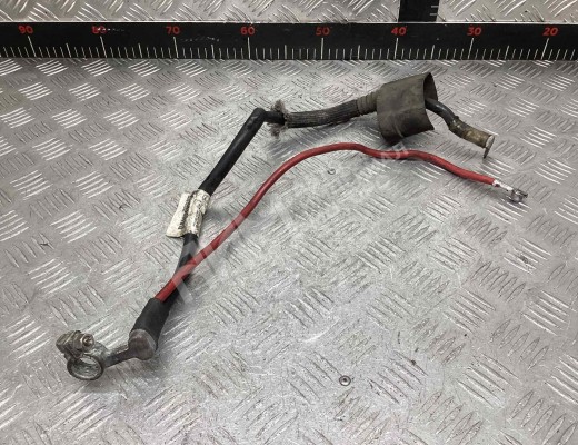 Плюсовой провод аккумулятора Volkswagen Passat B6 (3C) 2005-2010  Volkswagen Passat Passat B6 (3C) 2005-2010
