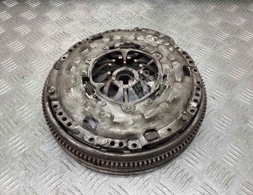 Маховик Volkswagen Passat B6 (3C) 2005-2010  Volkswagen Passat Passat B6 (3C) 2005-2010