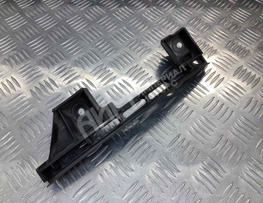 Кронштейн крепления бампера переднего Volkswagen Caddy III (2K) 2004-2010  Volkswagen Caddy Caddy III (2K) 2004-2010