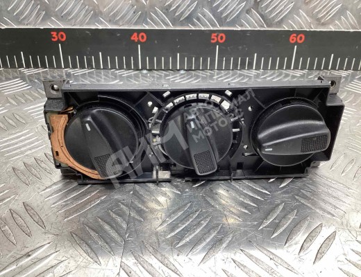 Блок управления печки/климат-контроля Volkswagen Golf III (1H) 1991-1997  Volkswagen Golf Golf III (1H) 1991-1997
