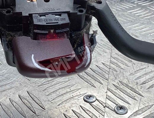 Переключатель подрулевой (стрекоза) Volkswagen Passat B4 (3A) 1993-1997  Volkswagen Passat Passat B4 (3A) 1993-1997
