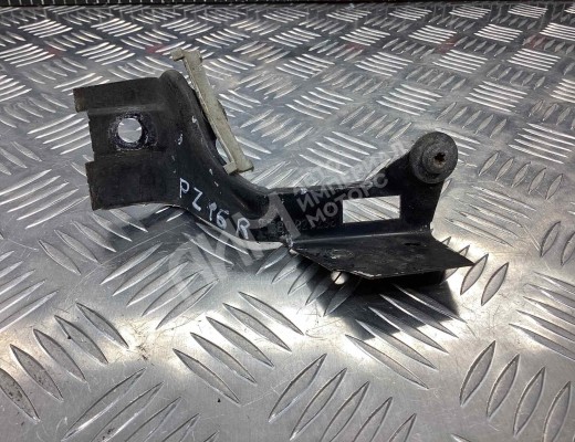 Кронштейн крепления крыла Volkswagen Passat B5 (3B) 1996-2000  Volkswagen Passat Passat B5 (3B) 1996-2000