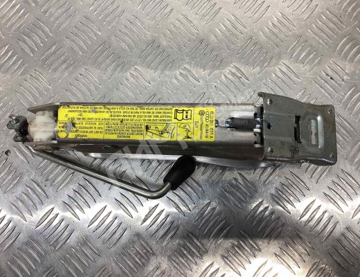 Домкрат Audi A3 I (8L) 2000-2003 рестайлинг  Audi A3 A3 I (8L) 2000-2003 рестайлинг