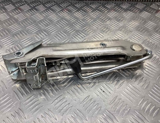 Домкрат Audi A3 I (8L) 2000-2003 рестайлинг  Audi A3 A3 I (8L) 2000-2003 рестайлинг