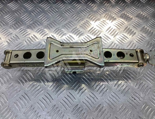 Домкрат Volvo V40 I (VW) 2000-2004 рестайлинг  Volvo V40 V40 I (VW) 2000-2004 рестайлинг